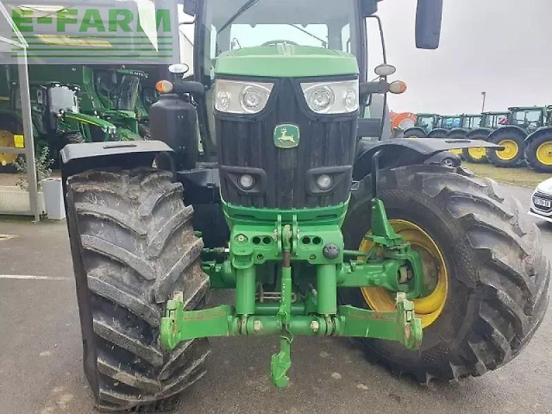 John Deere 6215r