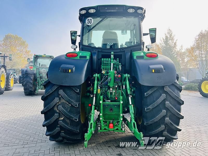 John Deere 6R 250