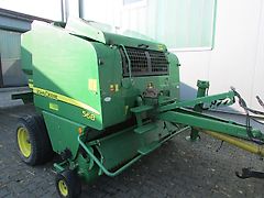John Deere 568 Multicrop