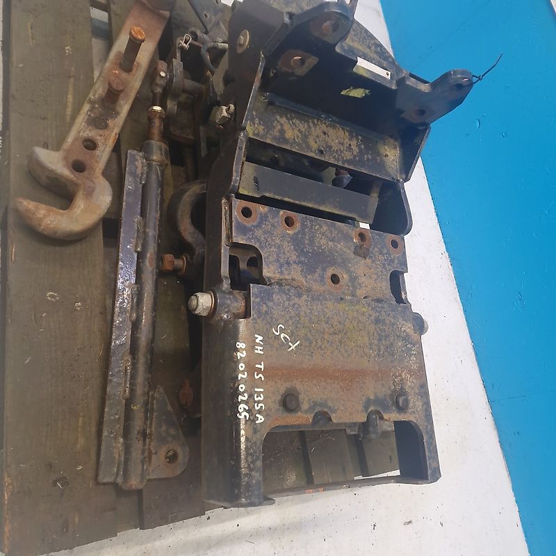 New Holland TS135A (Spare part/Reservedel/Ersatzteil)