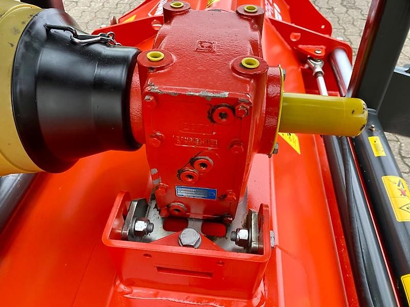 Kuhn BPR 280 Front- und Heckanbau