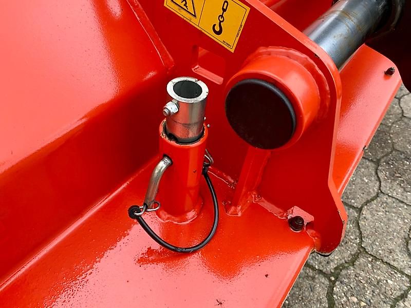 Kuhn BPR 280 Front- und Heckanbau