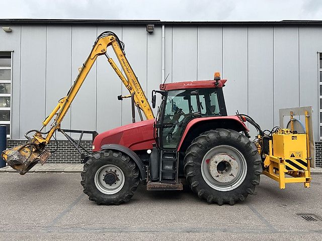 Case IH CS110 TRACTOR MET HERDER MAAIARM