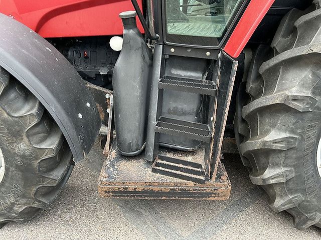 Case IH CS110 TRACTOR MET HERDER MAAIARM