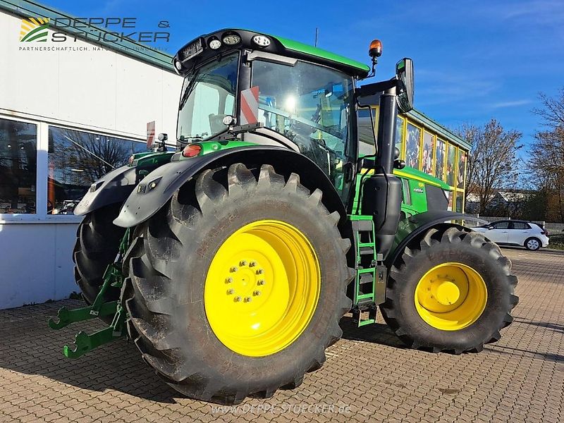 John Deere 6R 250