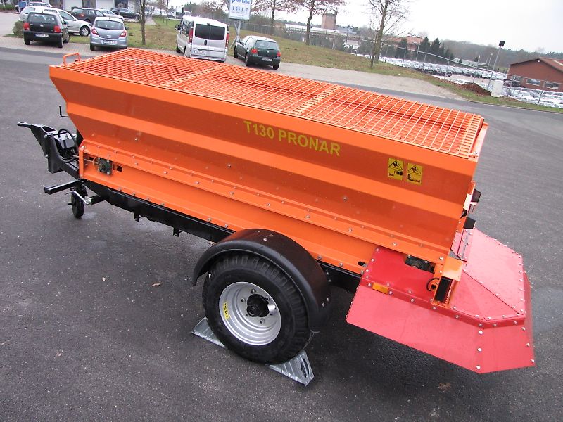 Pronar Salz- Sandstreuer T 130, ca 2 m², NEU