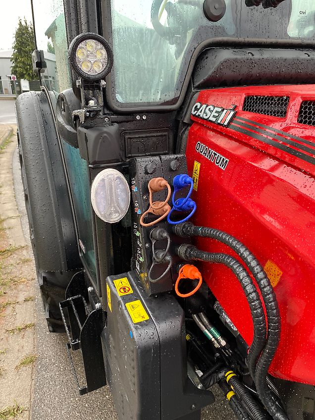 Case IH Quantum 100 F gefederte Vorderachse