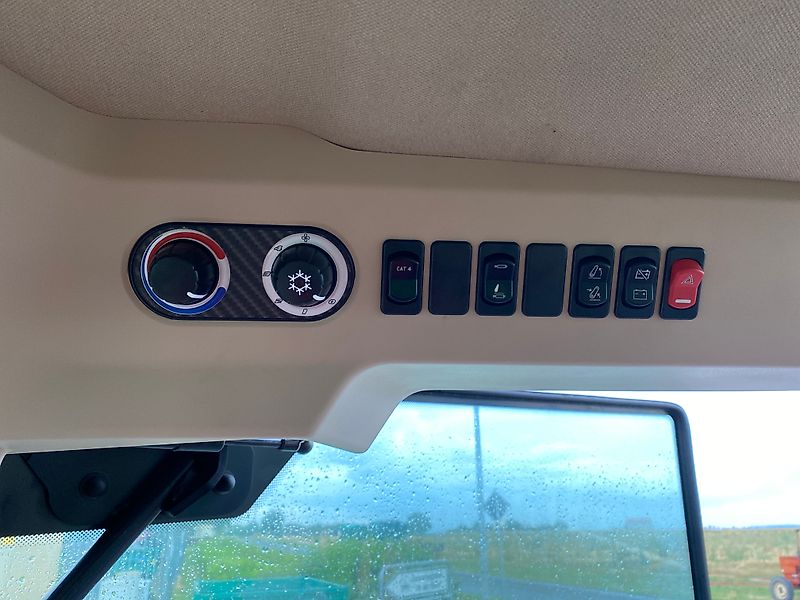 Case IH Quantum 100 F gefederte Vorderachse