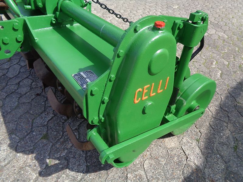Celli Keine Maschio Bodenfräse 200cm Celli Modell E 205 cm Arbeitsbreite 4 Gang Schaltgetriebe seitliche Stützräder zur exakten Arbeitstiefeneinstellung Fremdkörpersicherung über Lamellenkupplung