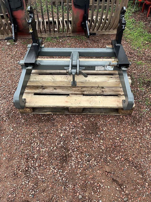 Bressel und Lade Adapterrahmen Volvo Aufnahme -- 3 Punkt