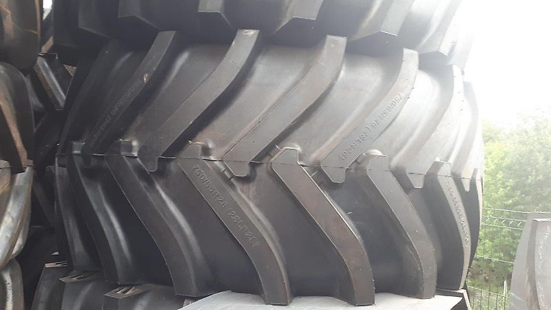 Rosava ROSAVA 750/65R26 (28LR26) CM-102 166A8 TL