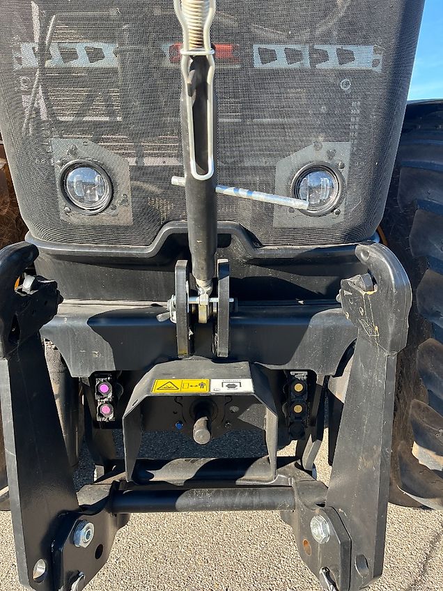 JCB FASTRAC 8330 ICON