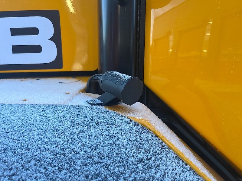 JCB 413K / Stage V, Takuu 12kk, 50km/h