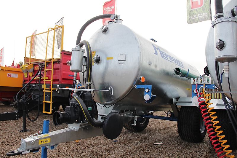 Meprozet Güllefässer/ Slurry tanker/ Wóz asenizacyjny 5000 / Cisterna de 5000 NEW, NEU