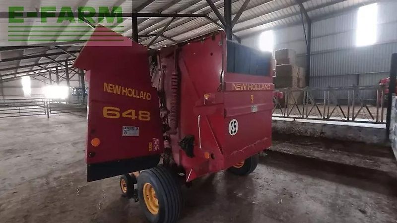 New Holland 648