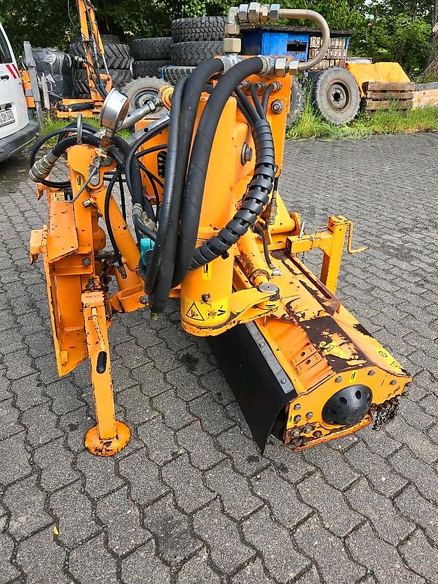 Dücker MGK 13 Randstreifenmäher Randstreifenmähgerät Böschungsmulcher Böschungsmäher Seitenmulcher Mähausleger für Ladog Multicar Hansa Unimog u300 300 400 500 327 323 530 405