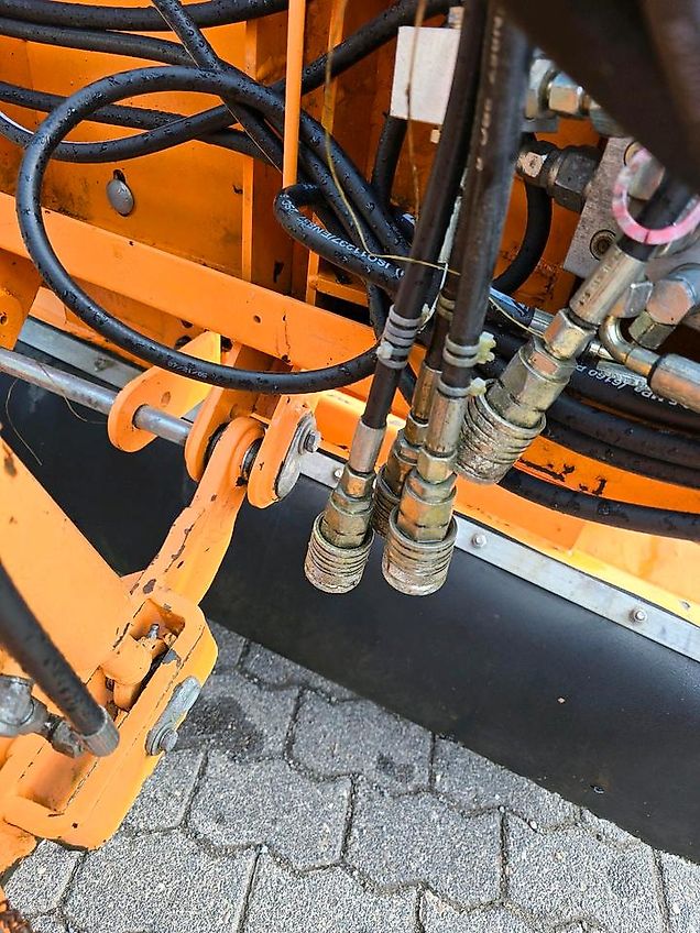 Dücker MGK 13 Randstreifenmäher Randstreifenmähgerät Böschungsmulcher Böschungsmäher Seitenmulcher Mähausleger für Ladog Multicar Hansa Unimog u300 300 400 500 327 323 530 405