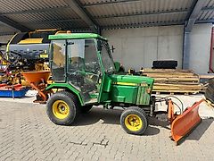 John Deere 855