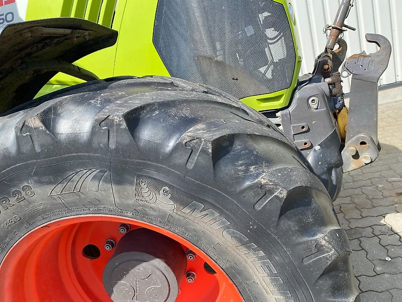 Claas ARION 650 CIS