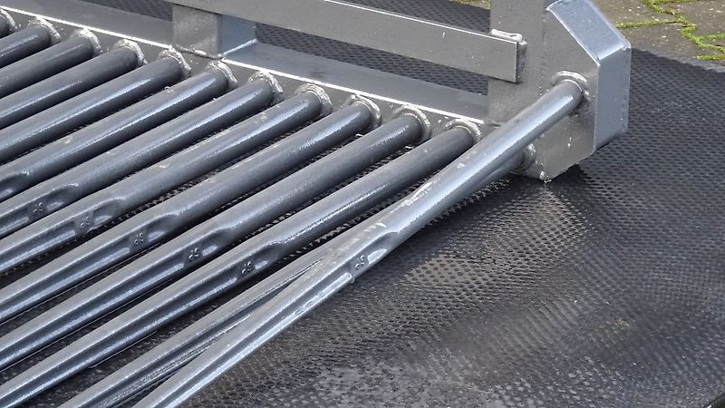 Hofstede Tegelriek verhoogde zijtanden stenenriek puinriek tegel stenen puin riek met model Euro / Giant of Weidemann aankoppeling