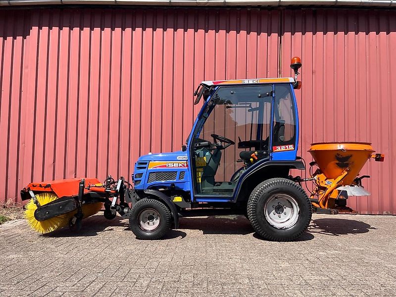 Iseki Iseki TM 3215 AHLK Kommunaltraktor Schlepper Winterdienst Traktor