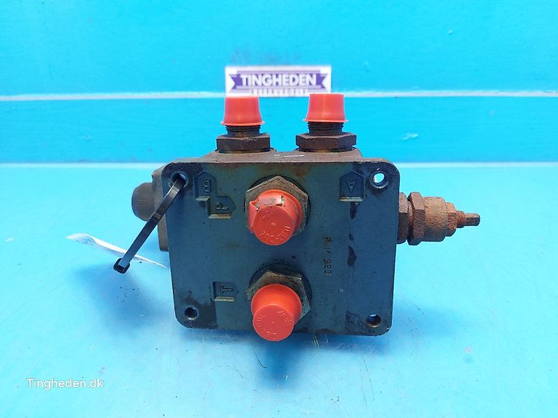 New Holland 4860S (Spare part/Reservedel/Ersatzteil)