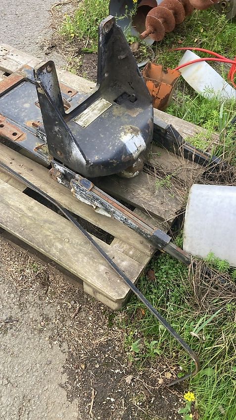 New Holland Vetokoukku TSA, T6000, T6. Sarjoihin