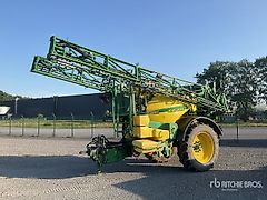 John Deere 840