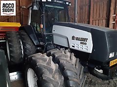 Valtra 8300