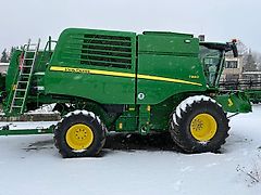 John Deere T660