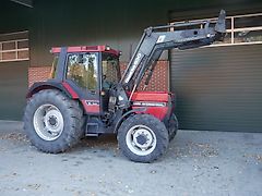 Case IH 844 XL+ mit Quicke Frontlader