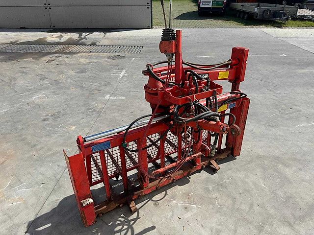 Kuhn B1201