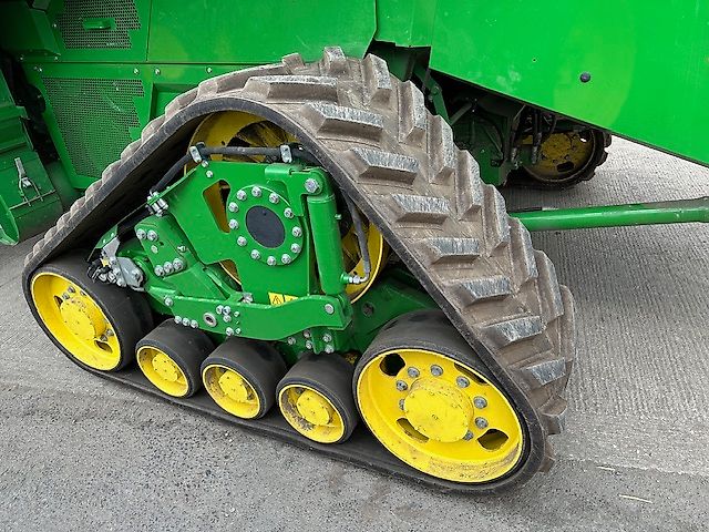 John Deere T670i