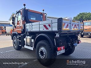 Mercedes-Benz U427 Mercedes-Benz U427