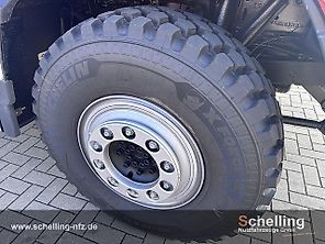 Mercedes-Benz U427 Mercedes-Benz U427