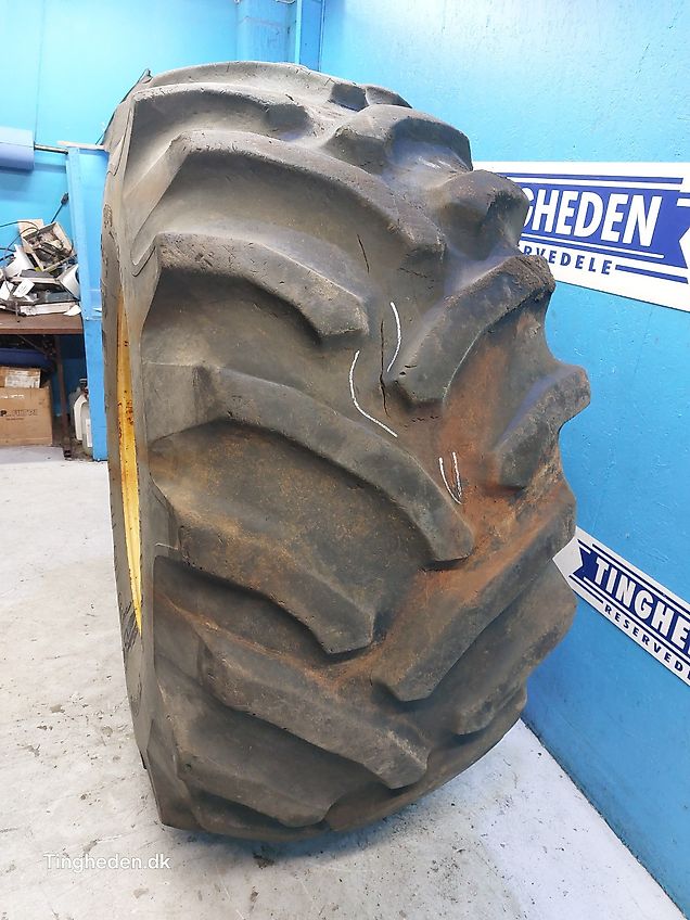 New Holland 32" 30.5L-32 (Spare part/Reservedel/Ersatzteil)