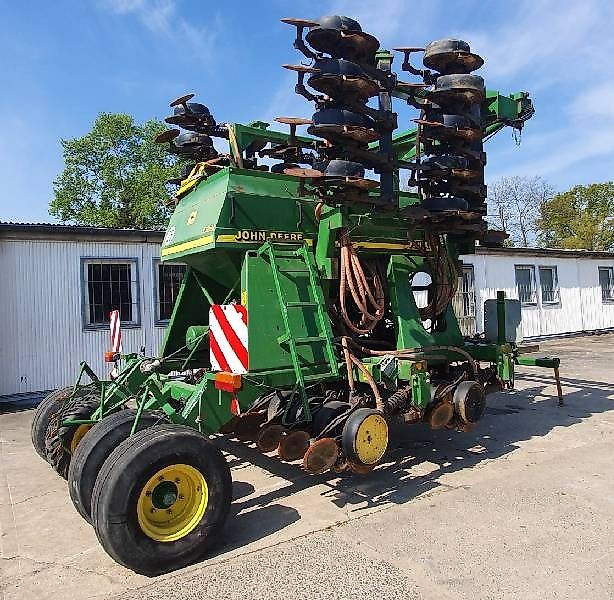 John Deere 750 A