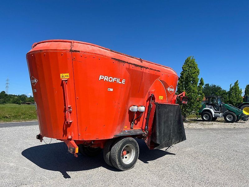 Kuhn 1670 Profile