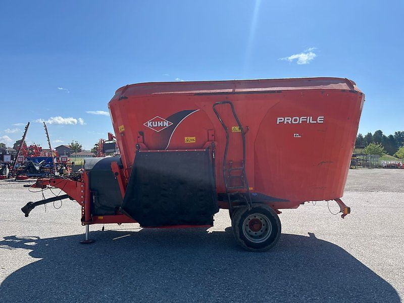 Kuhn 1670 Profile