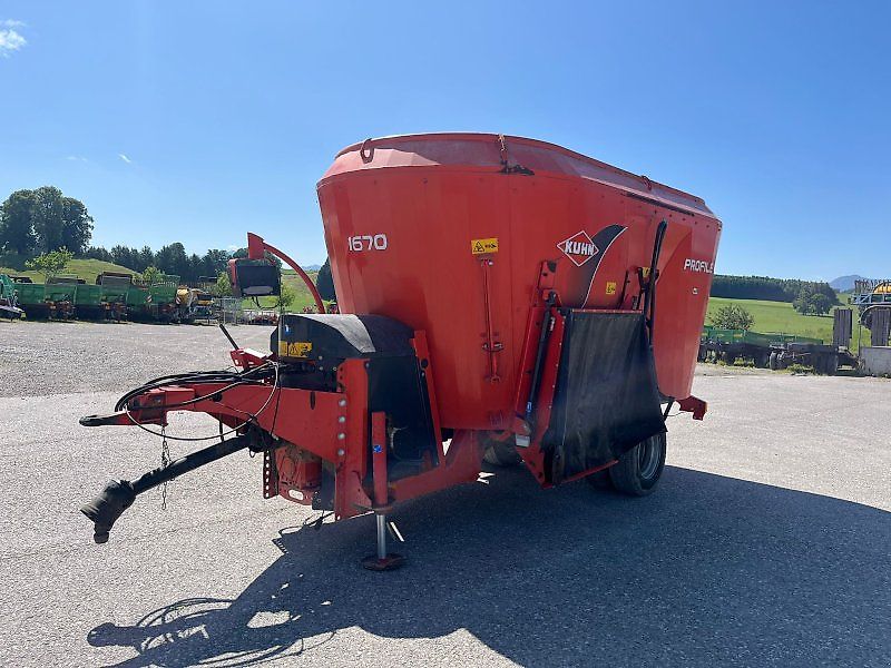 Kuhn 1670 Profile