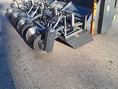MANDINI GF - 400, mit hydraulische Dammdruckrolle ( Karottenanbau)