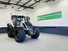 Valtra T215D