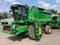 John Deere S690i HM