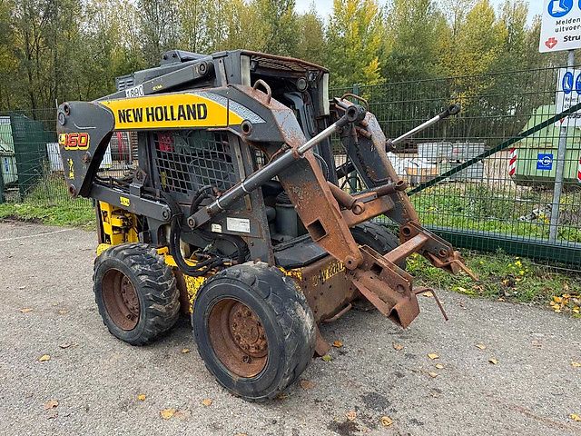 New Holland L160