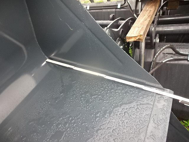 H LM Euro- Frontladerschaufel 2,4 Meter- Größe S NEUE- 2,40 Meter Frontladerschaufel- Universal- Hardoxschürflleiste- Größe S