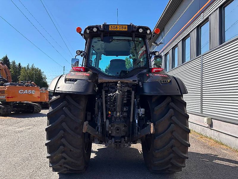 Valtra T 215 Versu