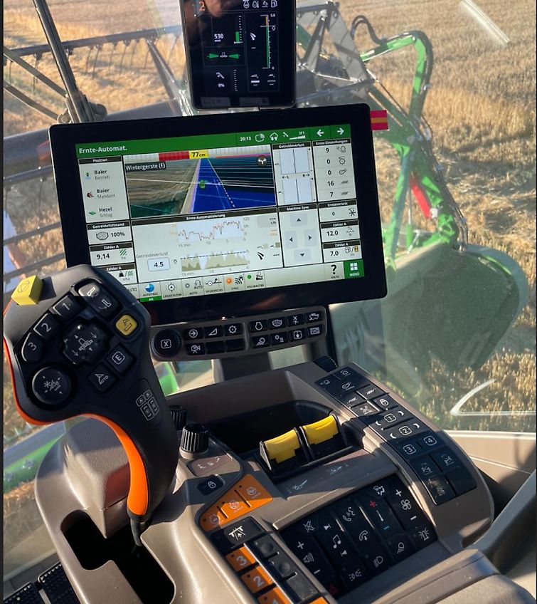 John Deere T5 500 Hillmaster