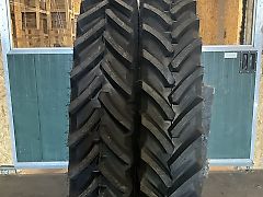 Petlas TA-120 300/95R52 156D
