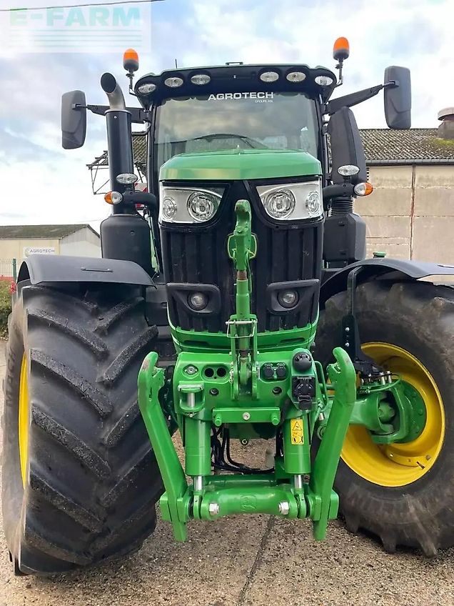 John Deere 6r250