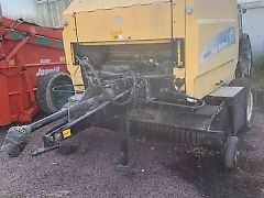 New Holland presse à balles rondes br 550 new holland